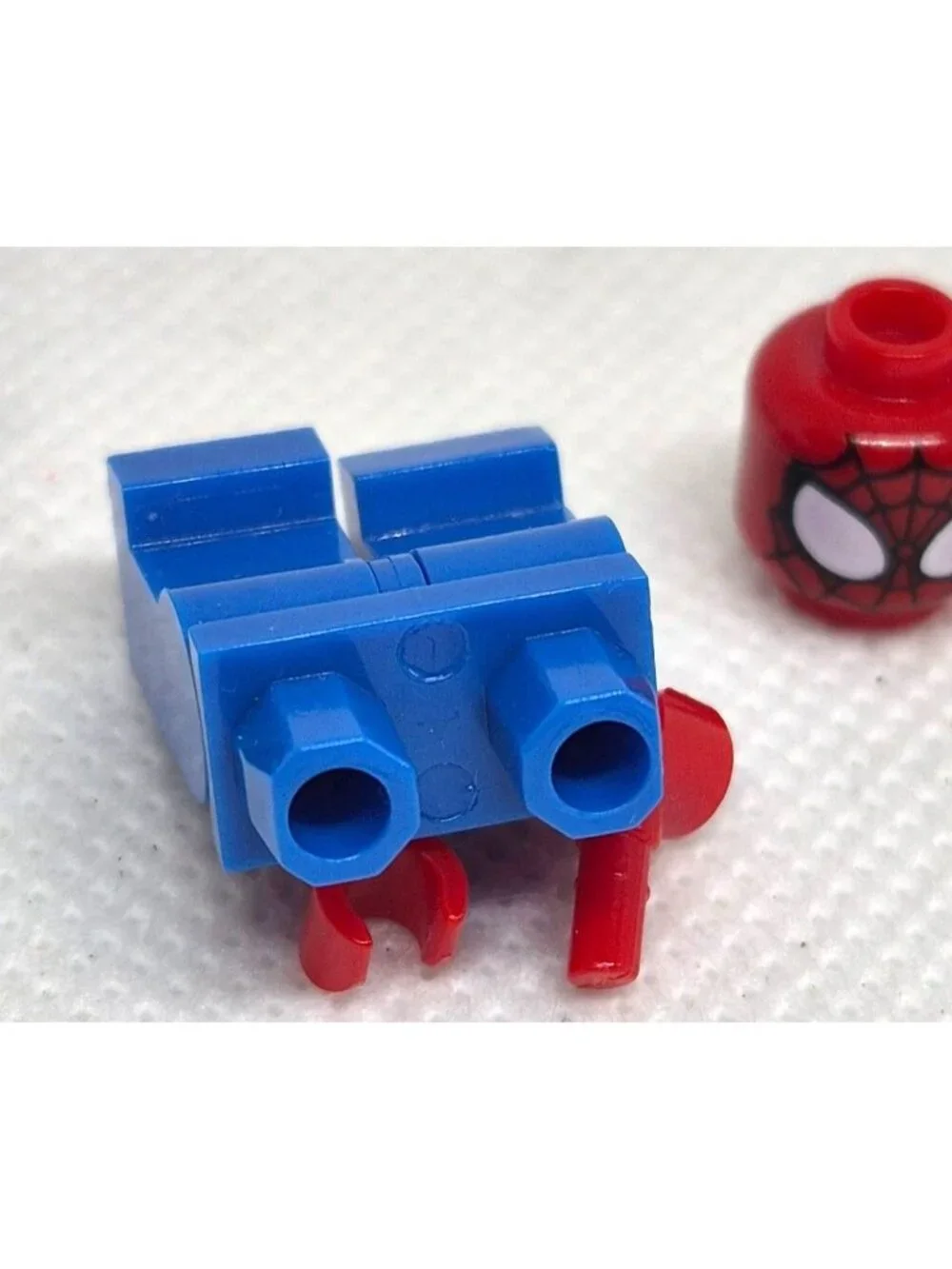 Union Jack Spider-Man Mini Figure Block Toy Collectible With Detailed Web Design